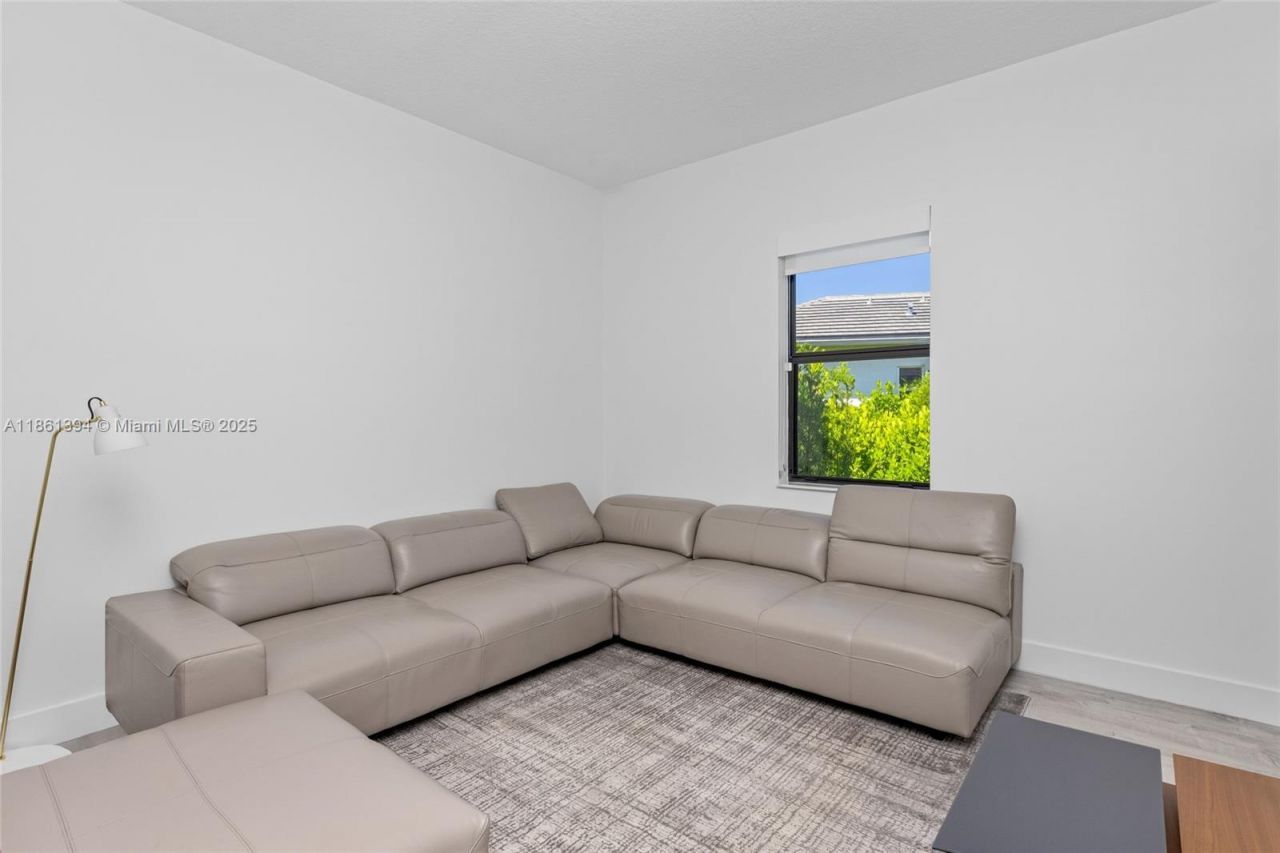 11125 N Sierra Ranch Dr, Davie, FL 33324 Photo