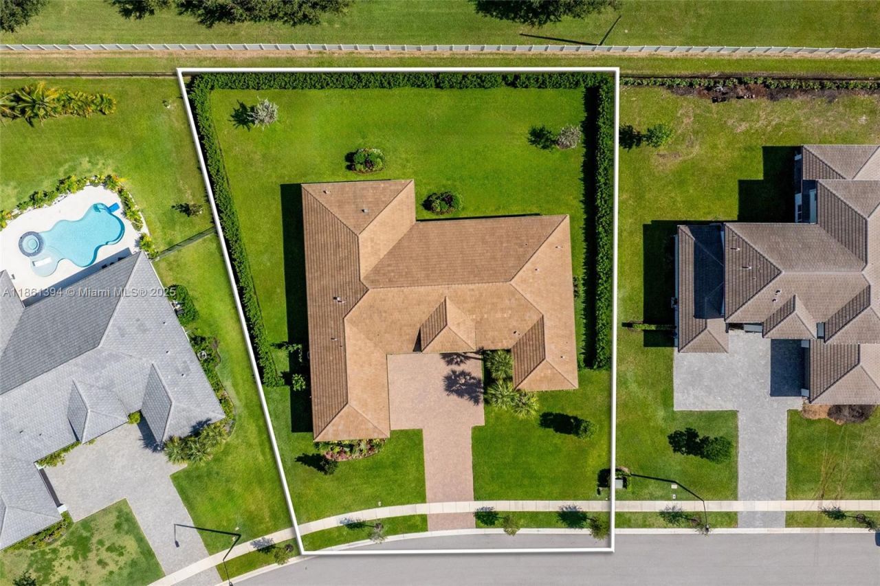 11125 N Sierra Ranch Dr, Davie, FL 33324 Photo