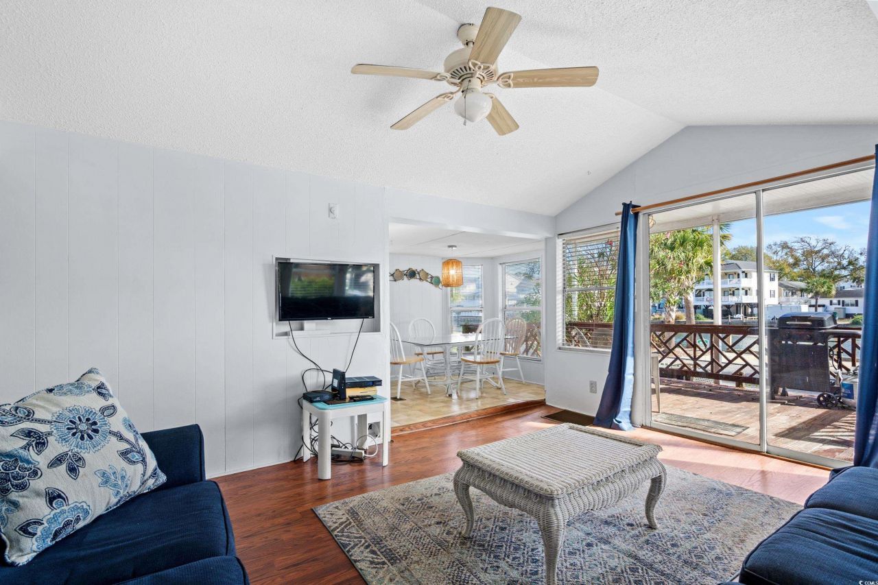 6001- S32 S Kings Highway Photo 10