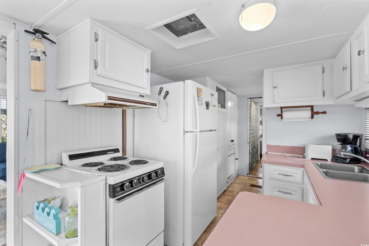 6001- S32 S Kings Highway Photo 15