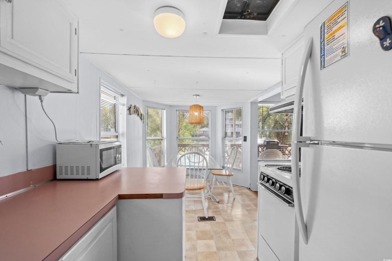 6001- S32 S Kings Highway Photo 17