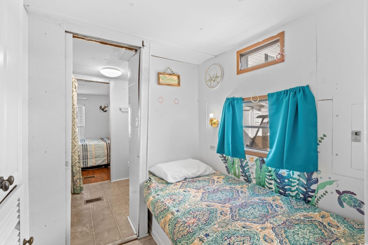 6001- S32 S Kings Highway Photo 25