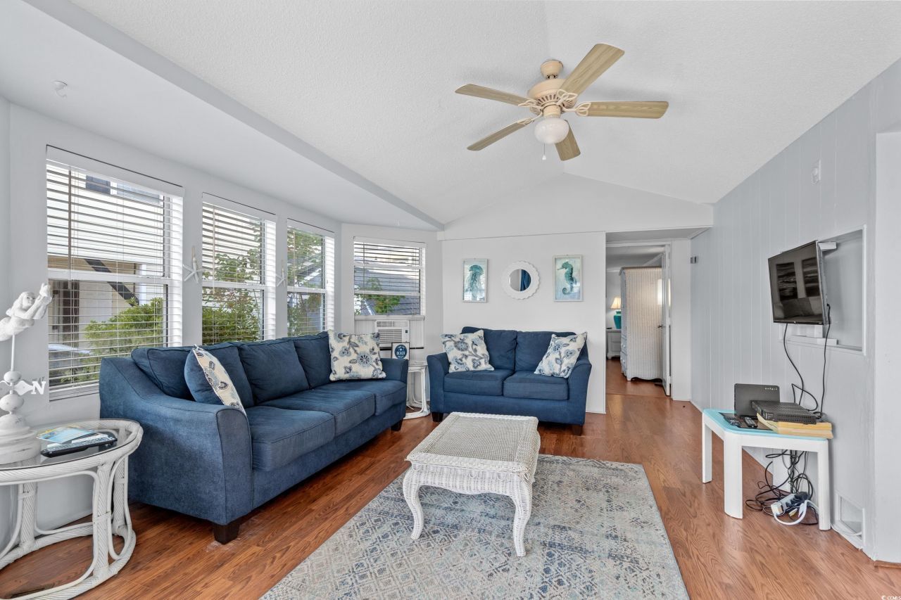 6001- S32 S Kings Highway Photo 6