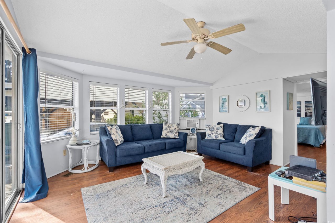 6001- S32 S Kings Highway Photo 7