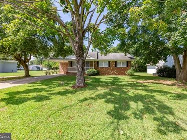 333 SANTA MARIA AVENUE, COLONIAL BEACH, VA 22443