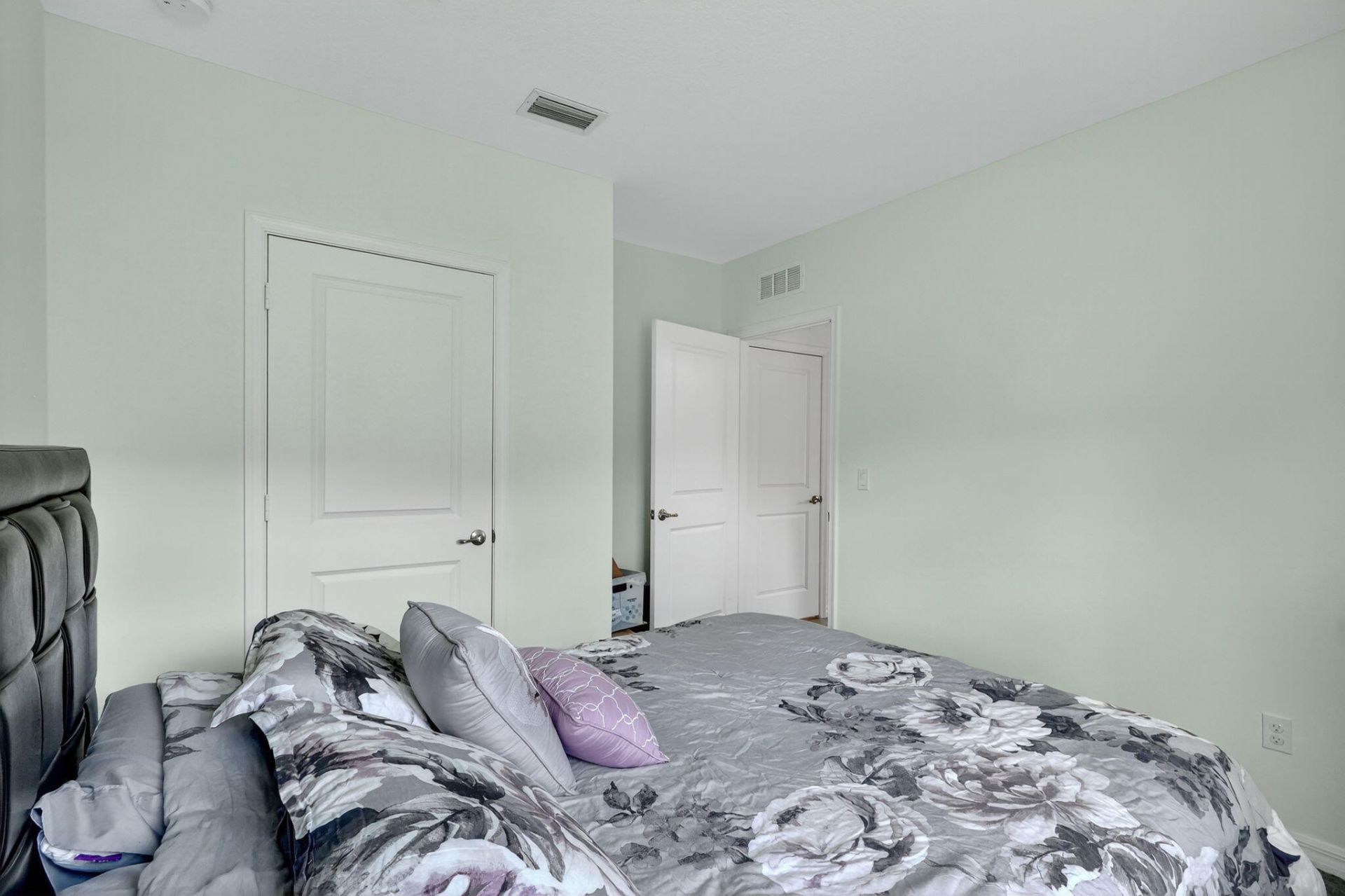 435 SW Fields Avenue, Port Saint Lucie, FL 34953 Photo