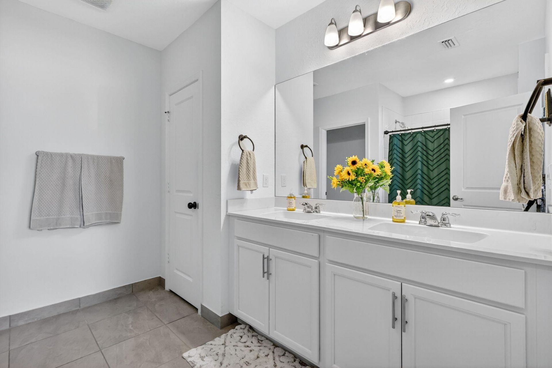 435 SW Fields Avenue, Port Saint Lucie, FL 34953 Photo