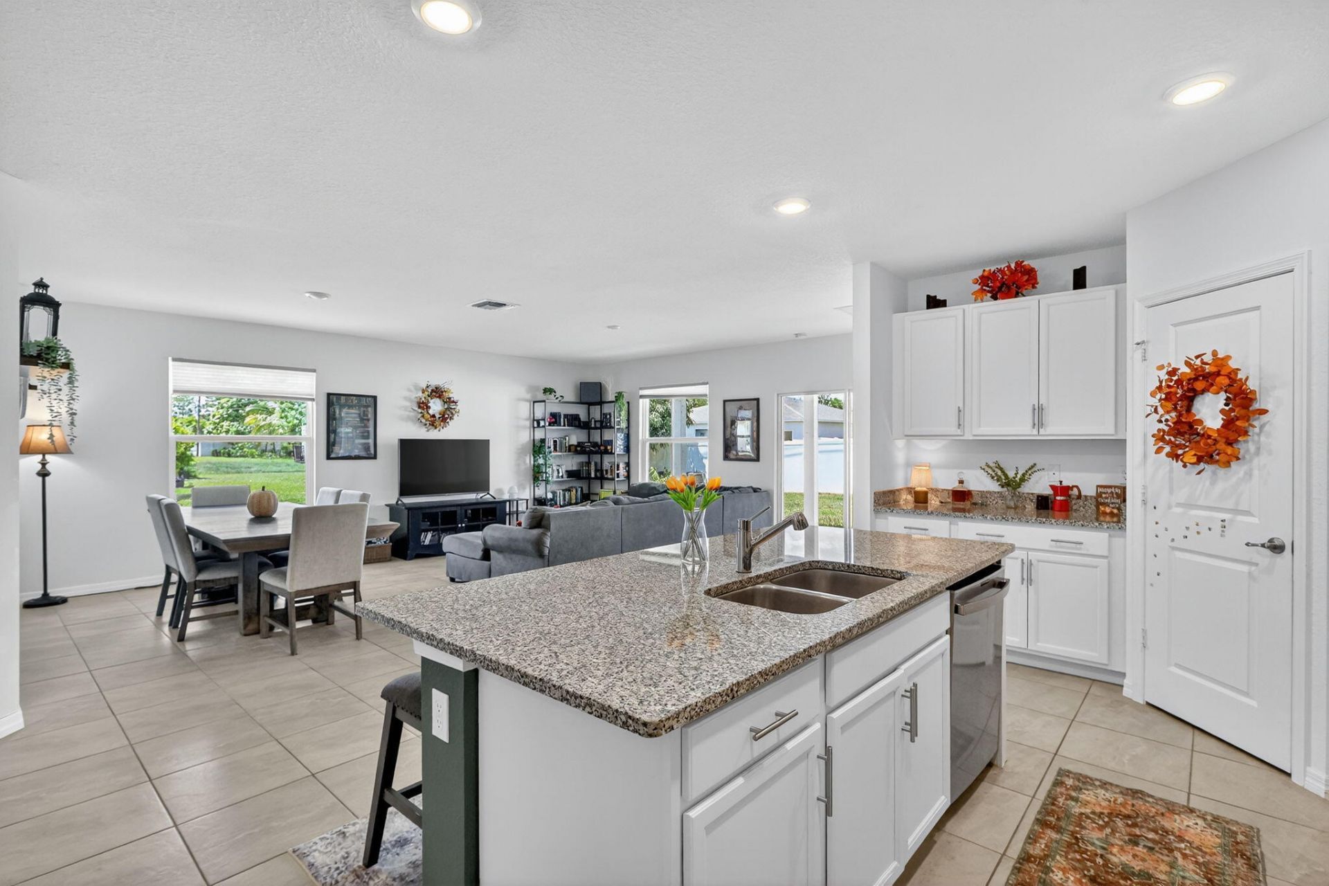 435 SW Fields Avenue, Port Saint Lucie, FL 34953 Photo