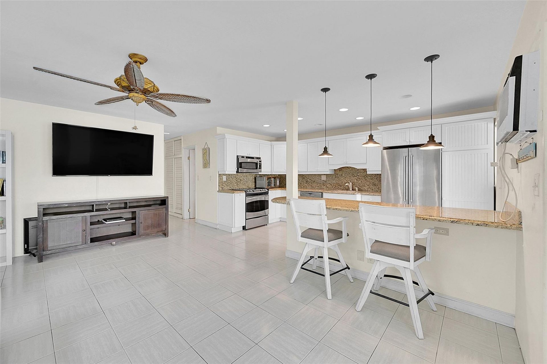 1110 N Riverside Drive, Unit 14, Pompano Beach, FL 33062 Photo