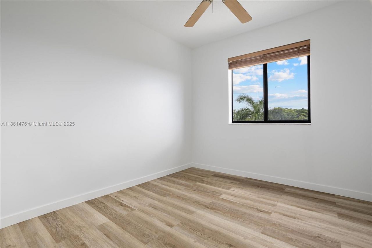 9340 Fontainebleau Blvd, Unit W505, Miami, FL 33172 Photo