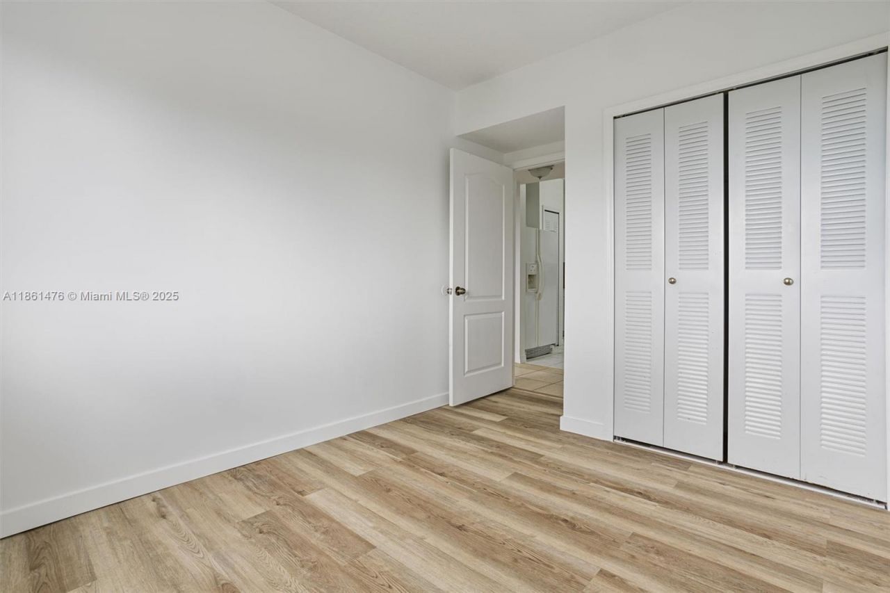 9340 Fontainebleau Blvd, Unit W505, Miami, FL 33172 Photo