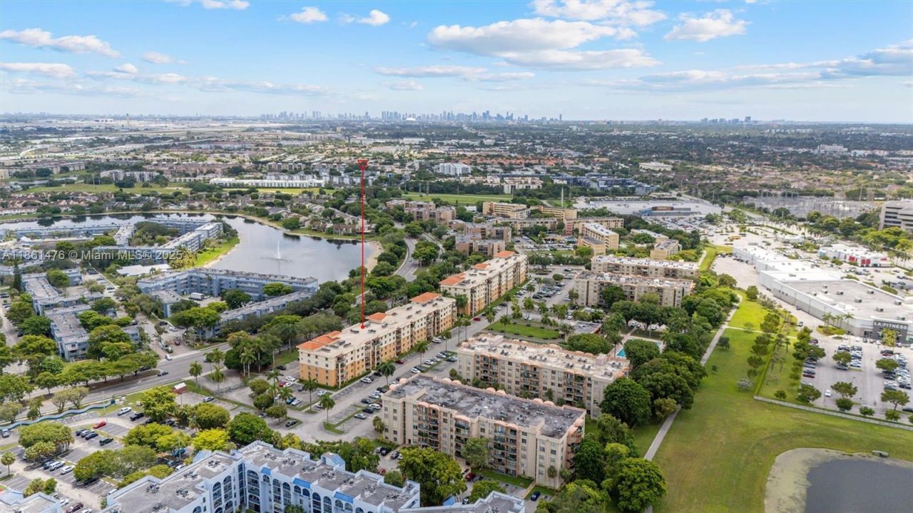 9340 Fontainebleau Blvd, Unit W505, Miami, FL 33172 Photo