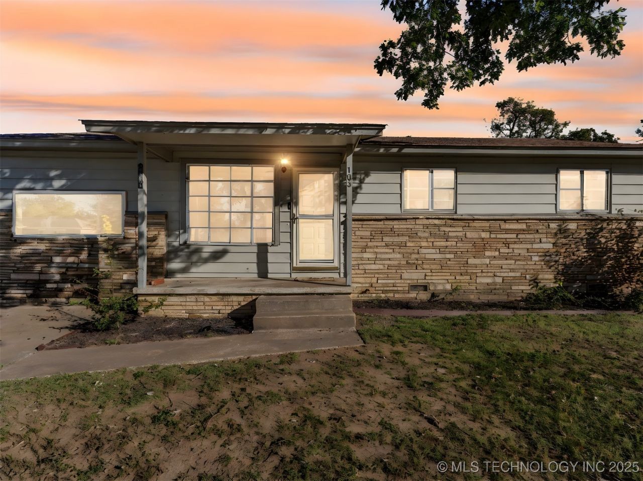 103 Woodlawn Street, Hominy, OK 74035 Main Photo