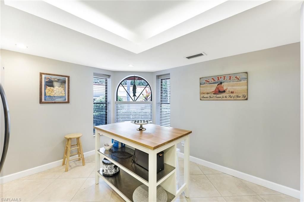 611 Serendipity Dr, Unit 611, Naples, FL 34108 Photo