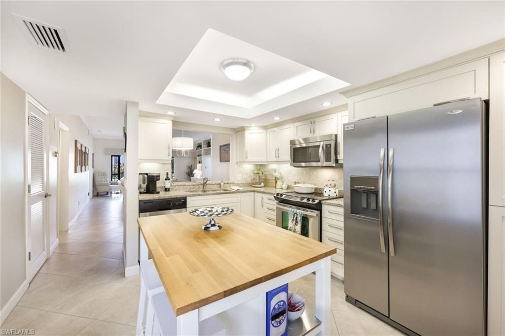 611 Serendipity Dr, Unit 611, Naples, FL 34108 Photo