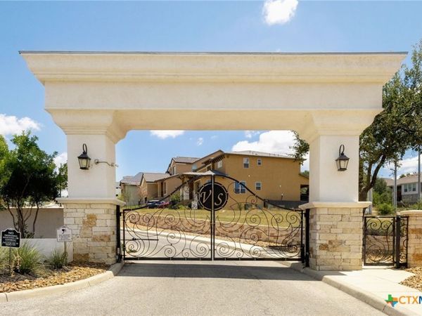 8451 Sierra Hermosa, San Antonio, TX 78255
