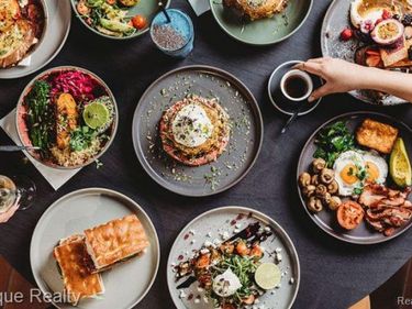 228 N Jefferson Street, Hastings, MI 49058