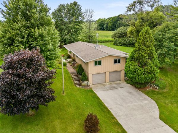 4136 Broadway Rd, Wilson, WI 53085