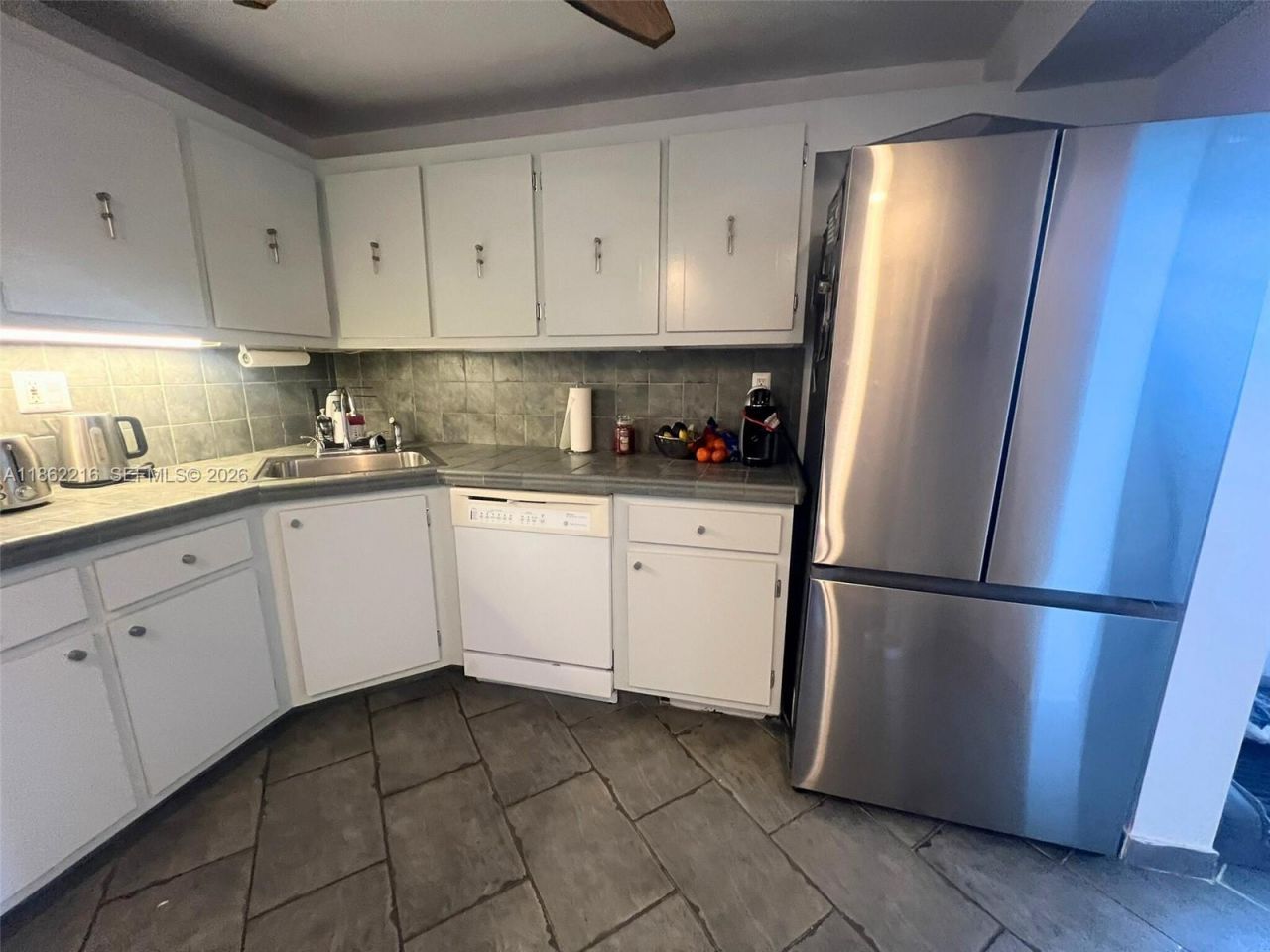 2750 NE 183rd St, Unit 2707, Aventura, FL 33160 Photo