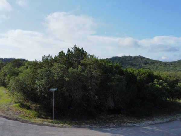 UNKNOWN Lakepark/Deer Oaks, Lakehills, TX 78063