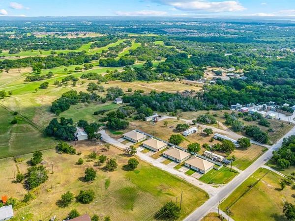 255 Baughman Hill Road, Azle, TX 76020
