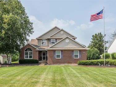 2116 Ore Creek Lane, Brighton, MI 48114
