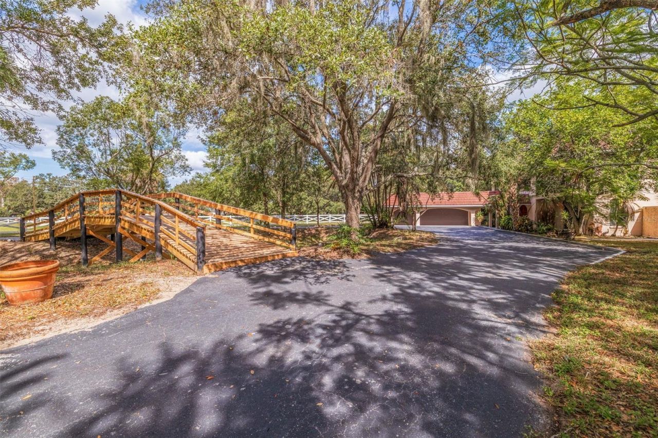 9510 36th Avenue E, Palmetto, FL 34221 Photo