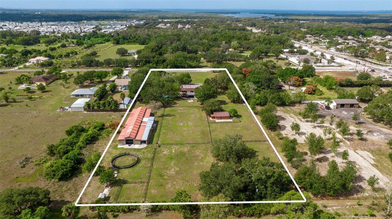 9510 36th Avenue E, Palmetto, FL 34221 Photo