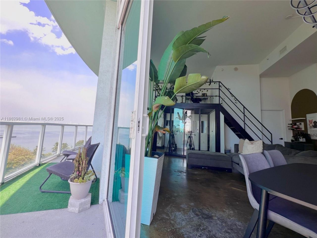 1900 N Bayshore Dr, Unit 909, Miami, FL 33132 Photo