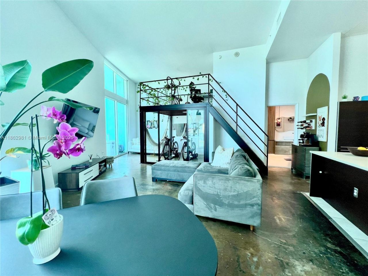 1900 N Bayshore Dr, Unit 909, Miami, FL 33132 Photo