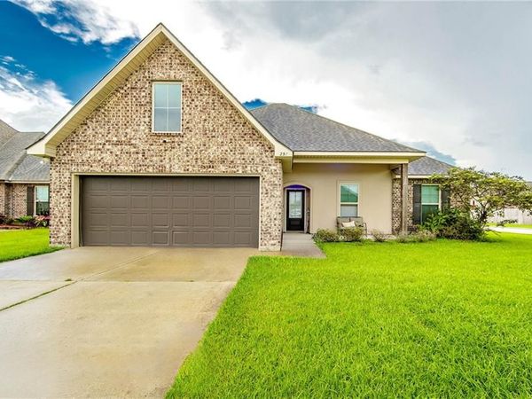 238 HIGHLAND OAKS Avenue, Gray, LA 70359