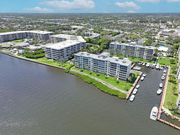 1 Harbourside Drive, Unit 1703, Delray Beach, FL 33483