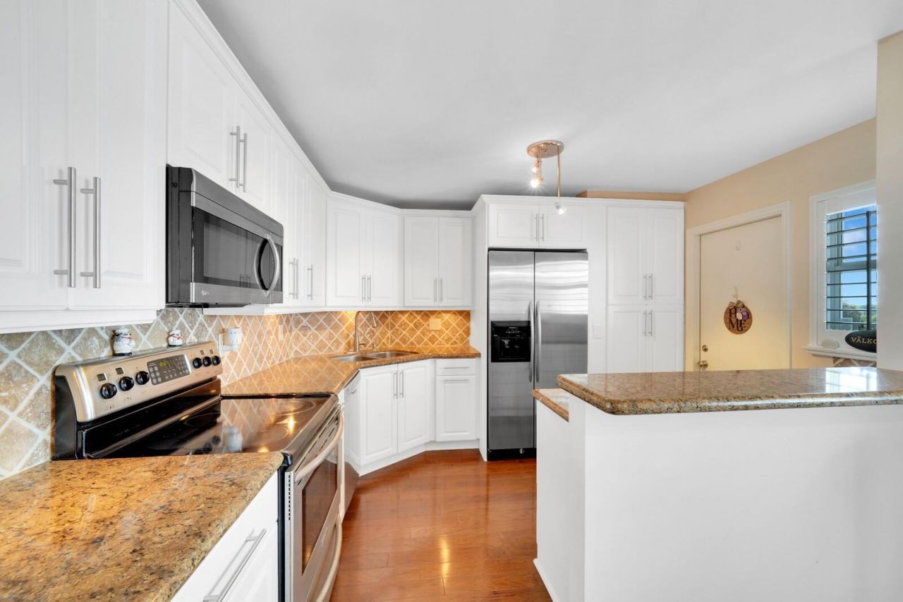 1 Harbourside Drive, Unit 1703, Delray Beach, FL 33483 Photo