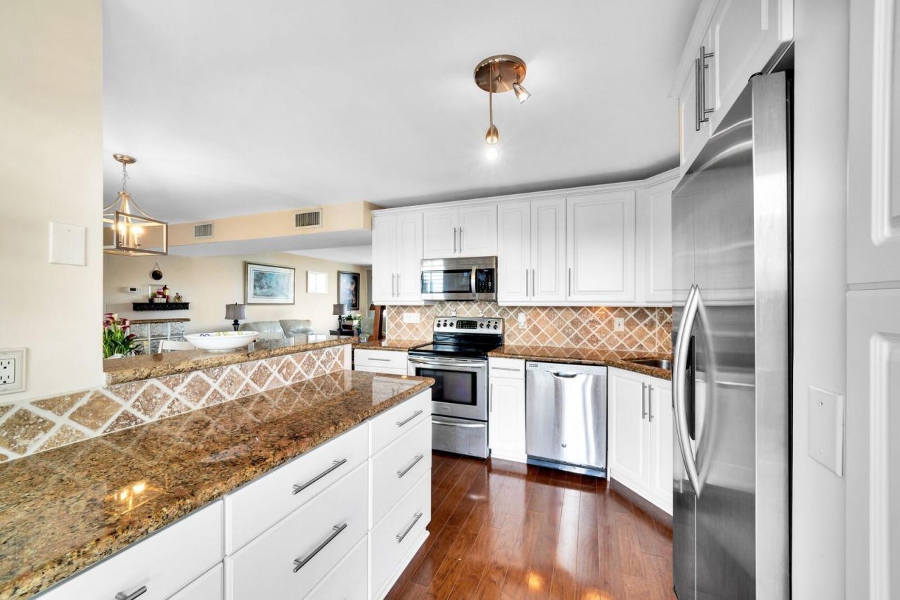 1 Harbourside Drive, Unit 1703, Delray Beach, FL 33483 Photo