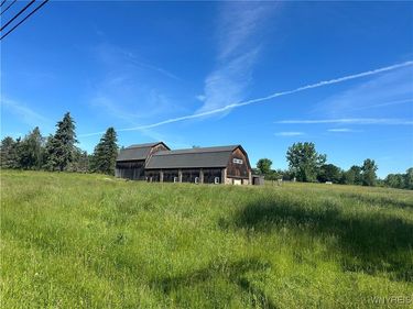 976 Davis Road, Aurora, NY 14052