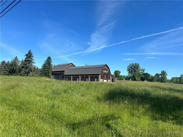 976 Davis Road, Aurora, NY 14052