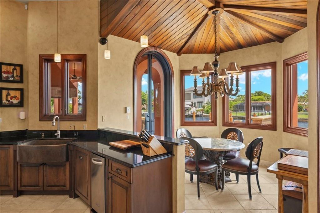 841 Cypress Lake Cir, Fort Myers, FL 33919 Photo