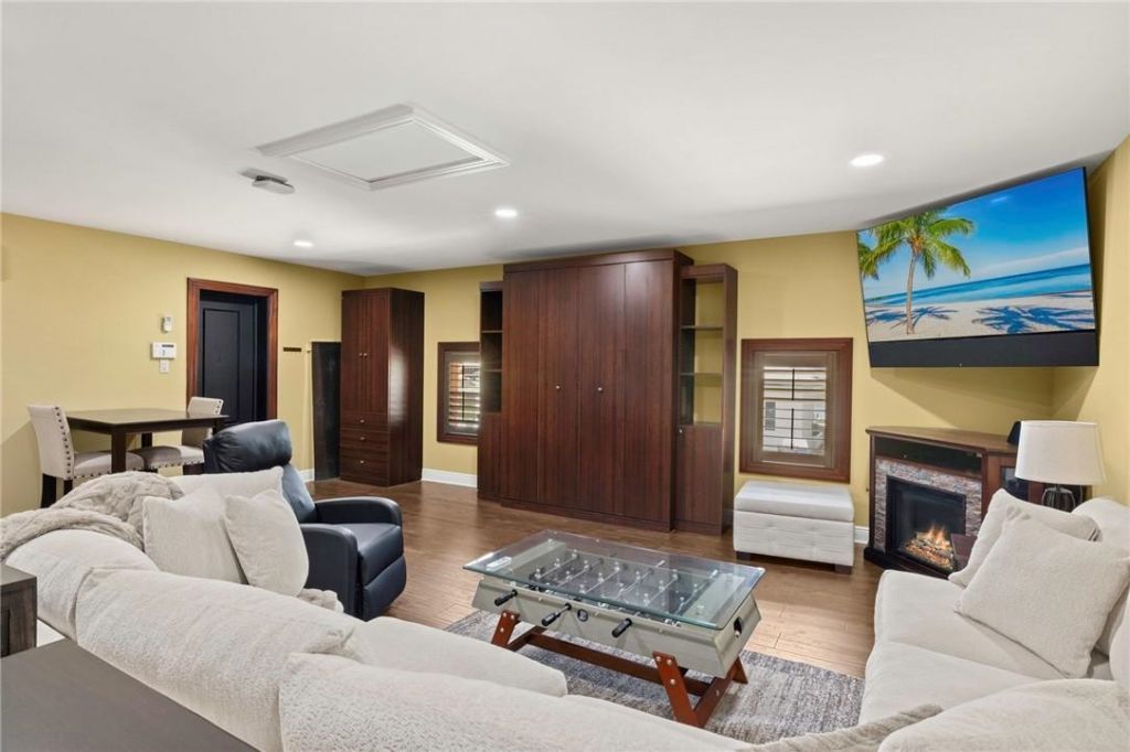 841 Cypress Lake Cir, Fort Myers, FL 33919 Photo