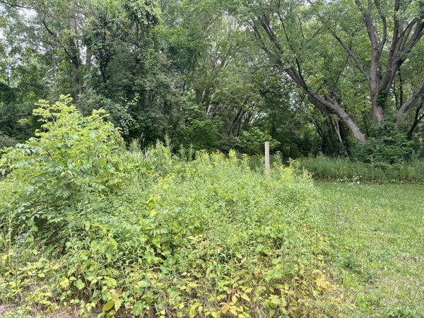 3661 Willow Drive NE, Grand Rapids, MI 49525