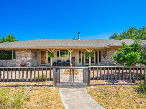 113 Indian Bluff DR, Kerrville, TX 78028
