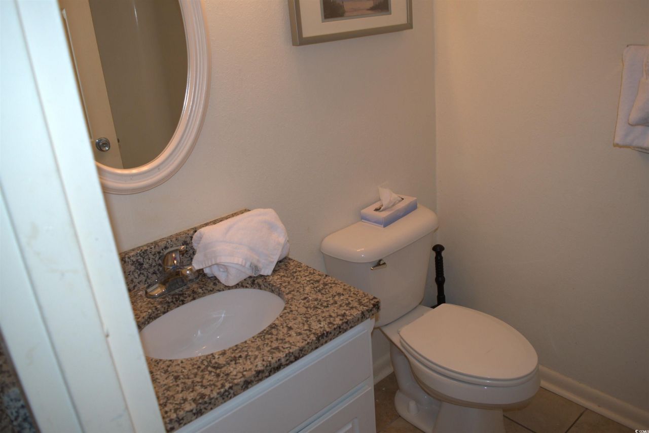 9550 Shore Dr. Photo 11