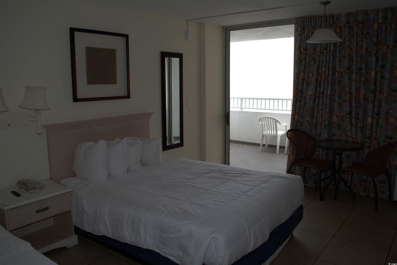 9550 Shore Dr. Photo 9