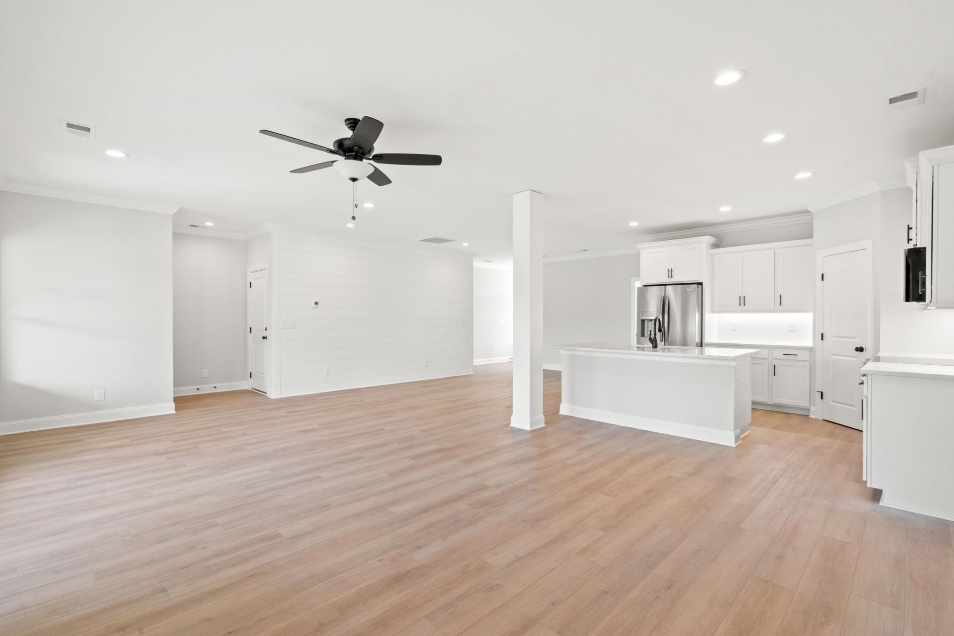 147 Litchfield Landing Photo 4