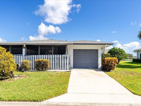 1775 S Dovetail Drive, Unit R, Fort Pierce, FL 34982