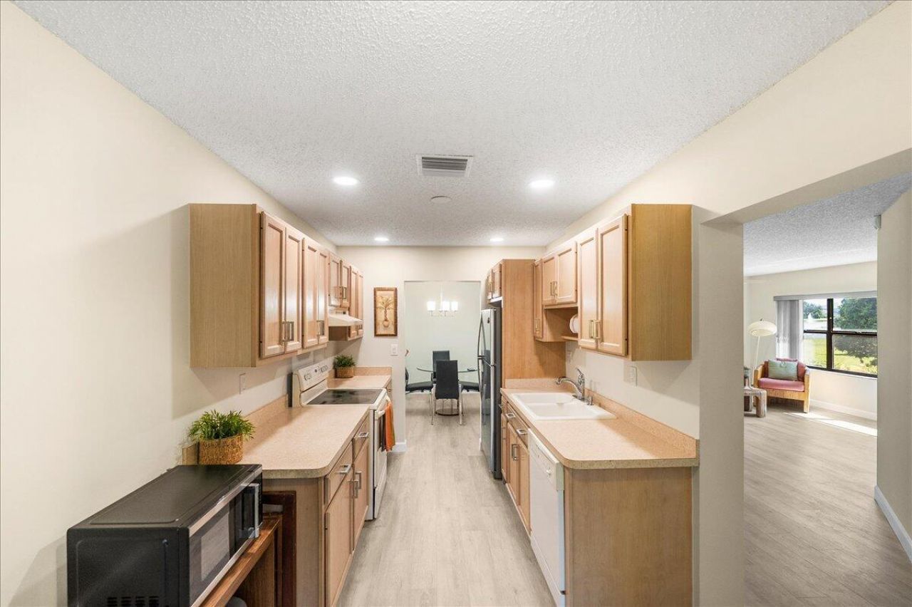 1775 S Dovetail Drive, Unit R, Fort Pierce, FL 34982 Photo