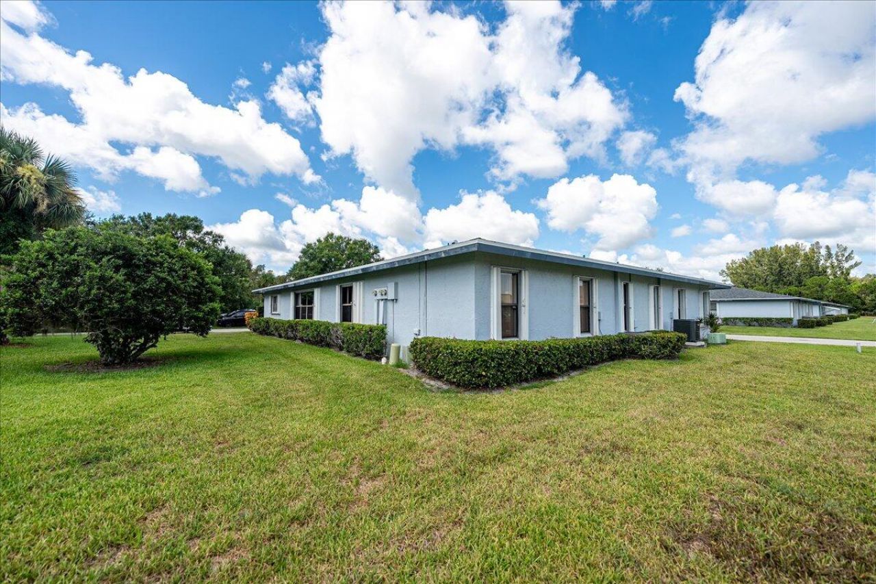1775 S Dovetail Drive, Unit R, Fort Pierce, FL 34982 Photo