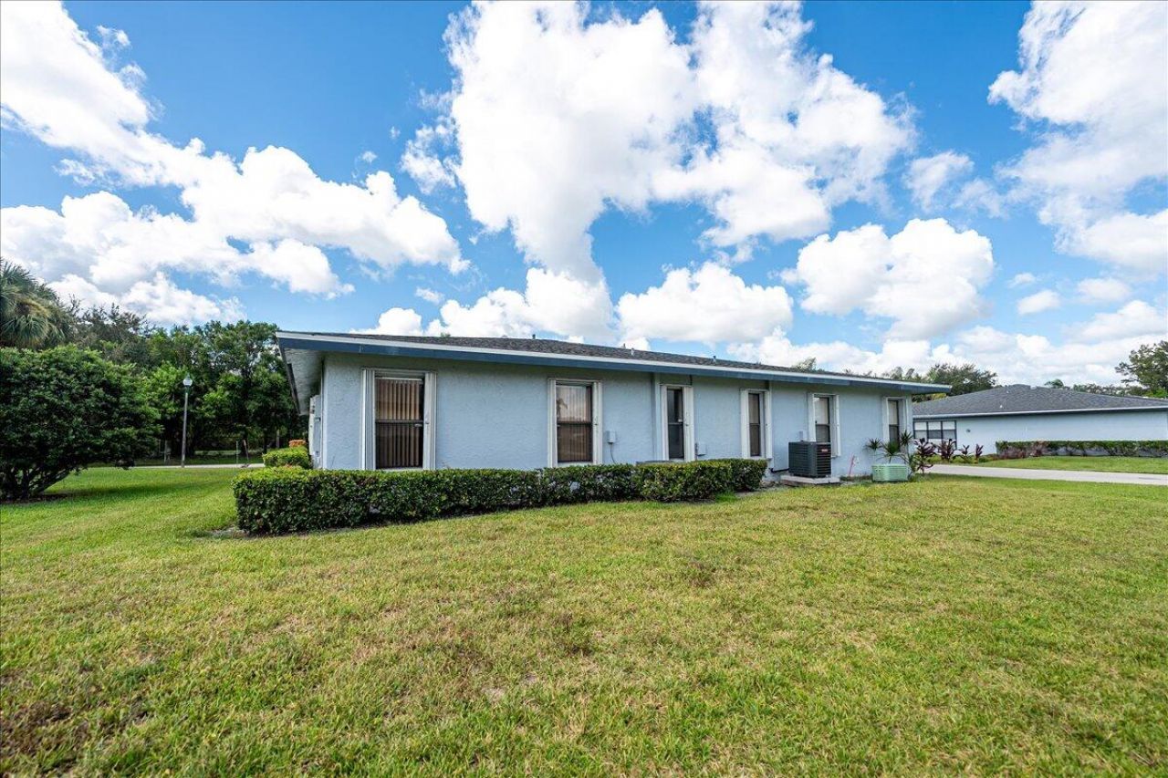 1775 S Dovetail Drive, Unit R, Fort Pierce, FL 34982 Photo