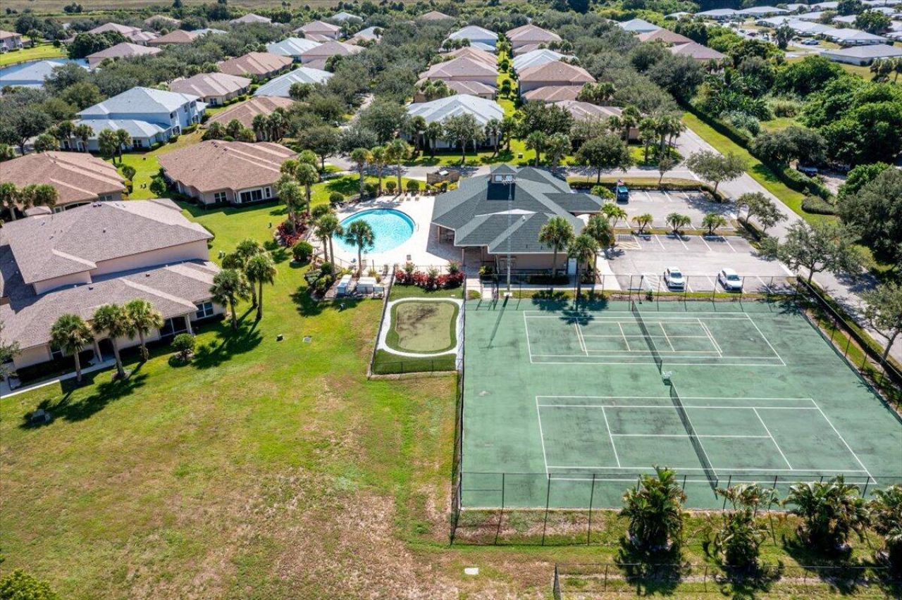 1775 S Dovetail Drive, Unit R, Fort Pierce, FL 34982 Photo