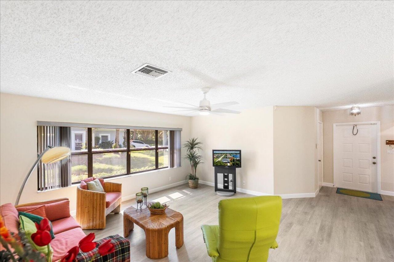 1775 S Dovetail Drive, Unit R, Fort Pierce, FL 34982 Photo