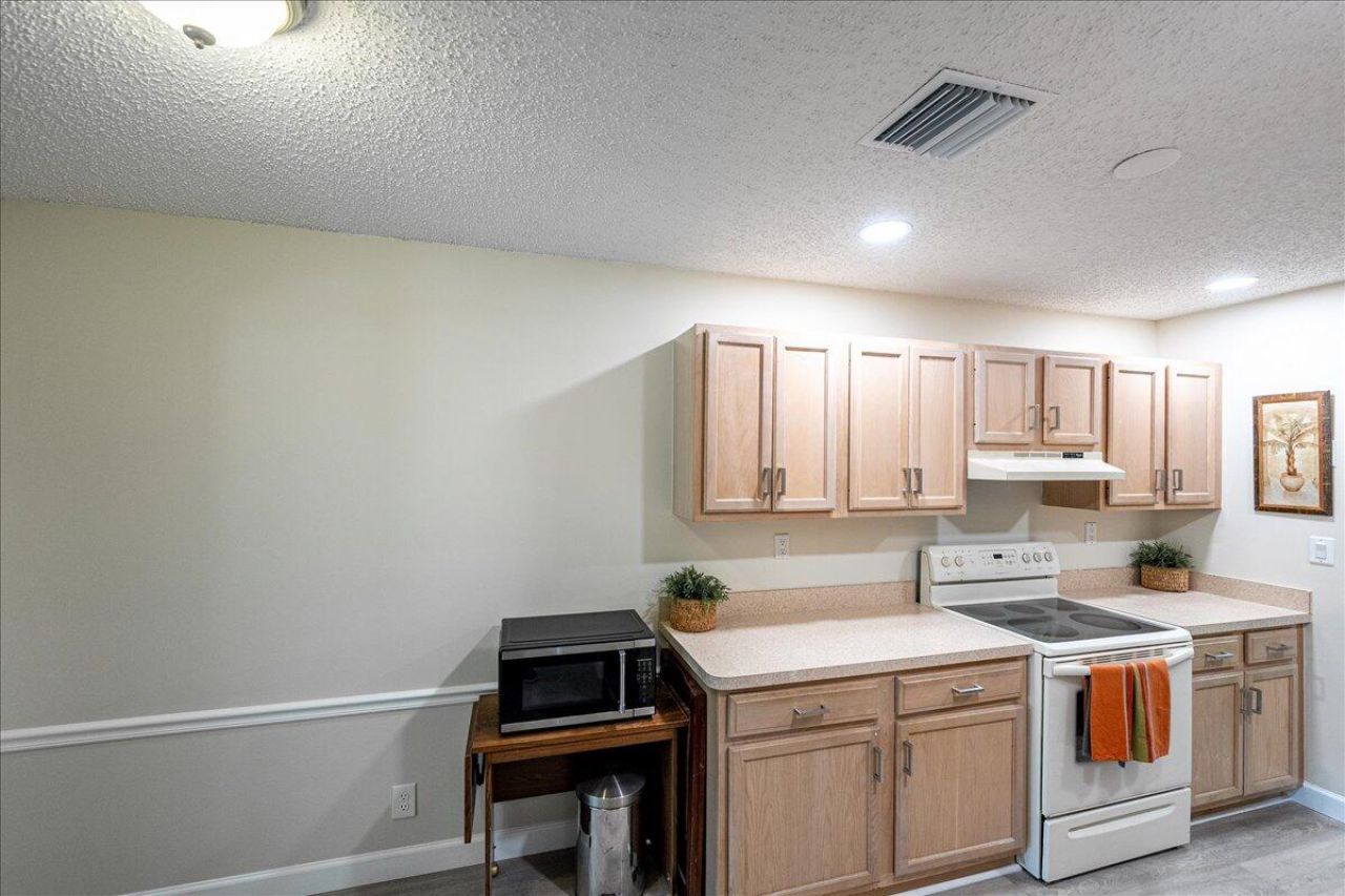 1775 S Dovetail Drive, Unit R, Fort Pierce, FL 34982 Photo